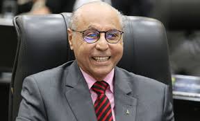 Júlio Campos: "quem sabe quem estará vivo ou de tornozeleira Até Lá?