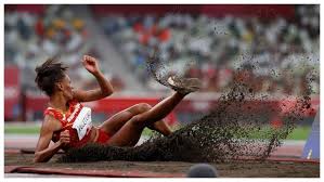 La colombiana caterine ibargüen ganó en la primera válida de triple salto femenino de la liga de diamante 2018, disputada en shanghái, donde logró la mejor marca de la temporada (14,80 metros). 7x5inq7zftk Im