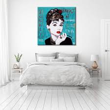 Leinwand und poster für audrey hepburn fans. Kathrin Thiede Audrey Hepburn Turkis Collage Bild Auf Leinwand Art Bijou Bildershop