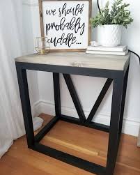 Diy Farmhouse V Side Table Diy Furniture Projects Diy Side Table Diy Furniture