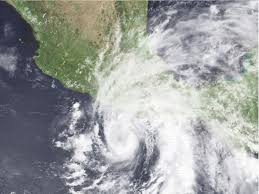 La agencia federal mantiene alertas de tormenta tropical, de huracán y de marejada ciclónica para varios sectores costeros de luisiana y texas, donde beta podría causar acumulación de lluvias de. La Tormenta Tropical Que Paso Cerca De La Ciudad De Mexico