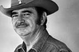 Asa Earl Carter, a bizarra história do ex-membro da KKK que passou a se  apresentar como nativo americano