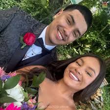 Hey! My name is Malerie and I am 100% commited to UCSB. I am majoring in  pre-chemistry