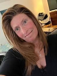 51 single lives in Bay Shore!!!