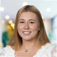 Erin Pennington's Instagram, Twitter & Facebook