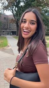 Alayna Mitchell's Instagram, Twitter & Facebook