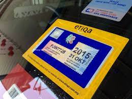 Bandingkan insurans kereta dan motosikal, serta renew roadtax atas talian di bjak. Diy How To Stick Malaysia Road Tax Sticker To The Car Windscreen Car Rc