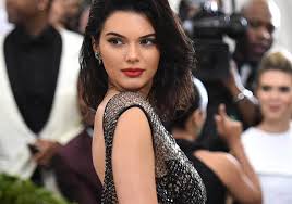 Learn about american model kendall jenner biography, wiki, height, weight, age, boyfriend, family kendall jenner is an american television personality, socialite and fashion model, who doesn't need. Kendall Jenner Biography Height Age Social Media Awards Worth Pulchra