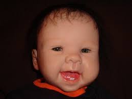 Elisha Abbott's Instagram, Twitter & Facebook