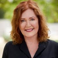 Molly Davies's Instagram, Twitter & Facebook