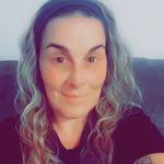 Karrie Helton's Instagram, Twitter & Facebook