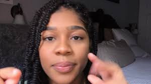 Asmr kisses for relaxation