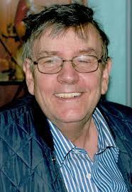 Robert Alan's Instagram, Twitter & Facebook