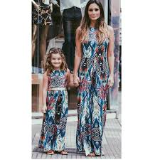 Mamma e me abiti, madre figlia abiti di corrispondenza, mamma e mini camicie, mamma e me camicie, mamma e bambino abiti di corrispondenza sugararmy46. Famiglia Madre Figlia Maxi Long Abiti Mamma E Figlia Vestiti Partito Abiti Ragazze Vestito Mamma E Bambino Bambini Vestiti Di Corrispondenza Kids Matching Clothes Mom And Daughter Clothesdress Mom And Daughter Aliexpress