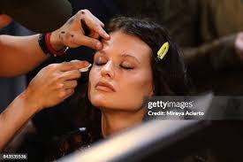 208 Urban Zen Nyfw Presentation Stock Photos, High-Res Pictures, and Images 