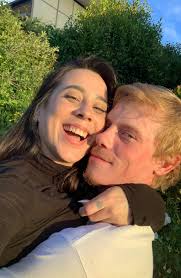 We are a couple (Spain -England) and a dear friend (NZ) looking for a house  to call home. We are hard workers and love nature. We have plants and a  kitten, fully
