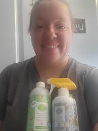 CLEANING TIP 👌🏼 // Our All-Purpose Cleaner is the PERFECT addition to  your cleaning supplies! It's highly concentrated, so a little goes a long  way . . . It has enough cleaner