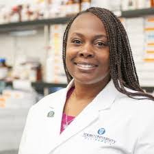 Kim Macklin's Instagram, Twitter & Facebook