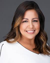 Evelyn MacDougall Real Estate Associate in Woodbury New York