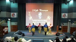 Download mp3 lagu lemak manis gratis, ada 20 daftar lagu lagu lemak manis yang bisa anda download. Lemak Manis Roslan Madun By Hamba Seni