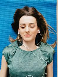 Jak muzyka wpływa na sen?