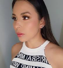 Profile for Make Up Melissa Roca