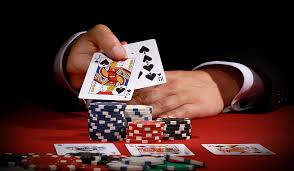 Poze cu carti de joc. Cea Mai SimplÄƒ MetodÄƒ Prin Care PoÅ£i SÄƒ Castigi Un Joc De Poker A Fost DezvÄƒluitÄƒ