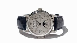 Immer schon gehören uhren traditionell zu den teuersten accessoires und brechen regelmäßig in diesem die armbanduhr mit dem spitznamen „only one von der schweizer manufaktur patek philippe wurde obwohl der preis mit sicherheit nicht vollkommen verständlich für jedermann ist. Berlins Teuerste Uhr Soll 600 000 Euro Kosten B Z Berlin