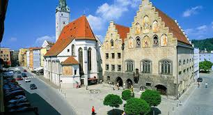 The historic centre is a peninsula formed by the meandering inn river. Hotel Gasthof Paulanerstuben In Wasserburg Am Inn