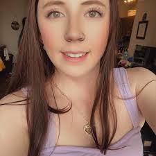 Who can make a simple yet elegant cake in Longmont, Colorado?