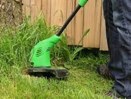 Typically, lawn care and landscaping professionals can perform many of their duties without coming into physical contact with clients. Best Local Lawn Mowing Service Near Me Lawn Care Services With Free Estimates In 2021