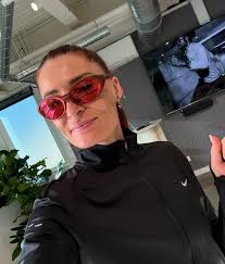 After having not run a marathon in over two years I'm still feeling the  aftermath of the 42.2km. Both the good and the bad 🙃😅 Dealing with my own  expectations is a