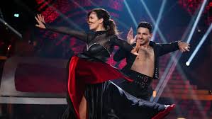 Die dritte folge der diesjährigen staffel von let's dance stand ganz unter dem motto Let S Dance Favoritin Und Gzsz Star Ulrike Frank Muss Gehen