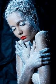 Просмотрите 17 идей на доске «холодная красота» и на тему «снежная  королева»