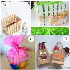 Assiettes en carton, peinture, ruban tissu, fleurs en tissu, gommettes. 18 Paniers De Paques A Fabriquer
