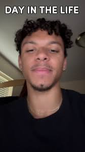 DAY IN THE LIFE. Head