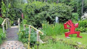 Als botanischer garten am gardasee hat dieser bestandteil der anlage bereits zu zeiten des gründers hruska überzeugt. Reise Reisetipp Limone Am Gardasee Service Wir In Bayern Br Fernsehen Fernsehen Br De