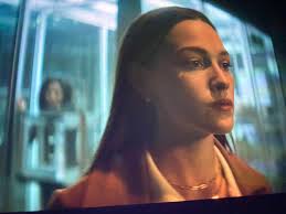 Sherry gjorde ett bra jobb med att hålla kärleken på sin goda sida och från  henne och hennes man att bli dödade av henne. Så smart tjej. :  r/YouOnLifetime