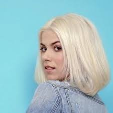 Candice Jacobs's Instagram, Twitter & Facebook