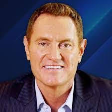 Darlene Bunting's Instagram, Twitter & Facebook