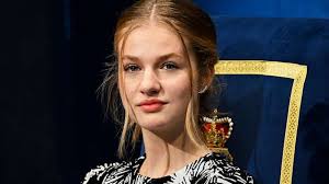 Queen Letizia's daughter Princess Leonor stuns in sequin mini dress