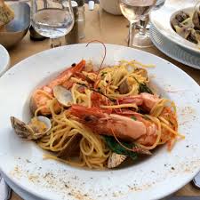Nice France So Many Things To Look Forward To Like My Spaghetti Aux Fruits De Mer At Le Safari Restaurant On Cours Saleya Http Bit Ly 2pvq3nc Nice Frankreich