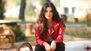 Pınar deniz resmi facebook sayfasıdır. Pinar Deniz Kimdir Pinar Deniz Hangi Dizi Ve Filmlerde Oynadi Magazin Haberleri