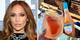 Trying Jennifer Lopez's Delola Spritz Brand