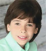 LES MISERABLES Cast Changes, FIDDLER ON THE ROOF Production Pictures, and  more!