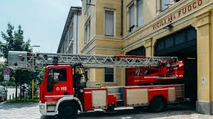 Milano, brucia la «torre dei moro»: Xg19u N7wljam