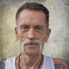 Good day. Where CAN and CANT you smoke in Thailand? We will be visiting  Phuket , Krabi, Phi phi and Bangkok.