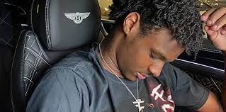 Lebron james jr or bronny now being 12 years old is approximately 5′10″ but considering his dad who was 6′1″ by the age of 13 , jr is shorter then his dad but. Lebron James Jr Signs With Faze Clan The Esports Observer