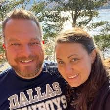 Cesar Longoria's Instagram, Twitter & Facebook