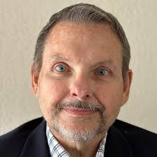 Walter Lindstrom's Instagram, Twitter & Facebook